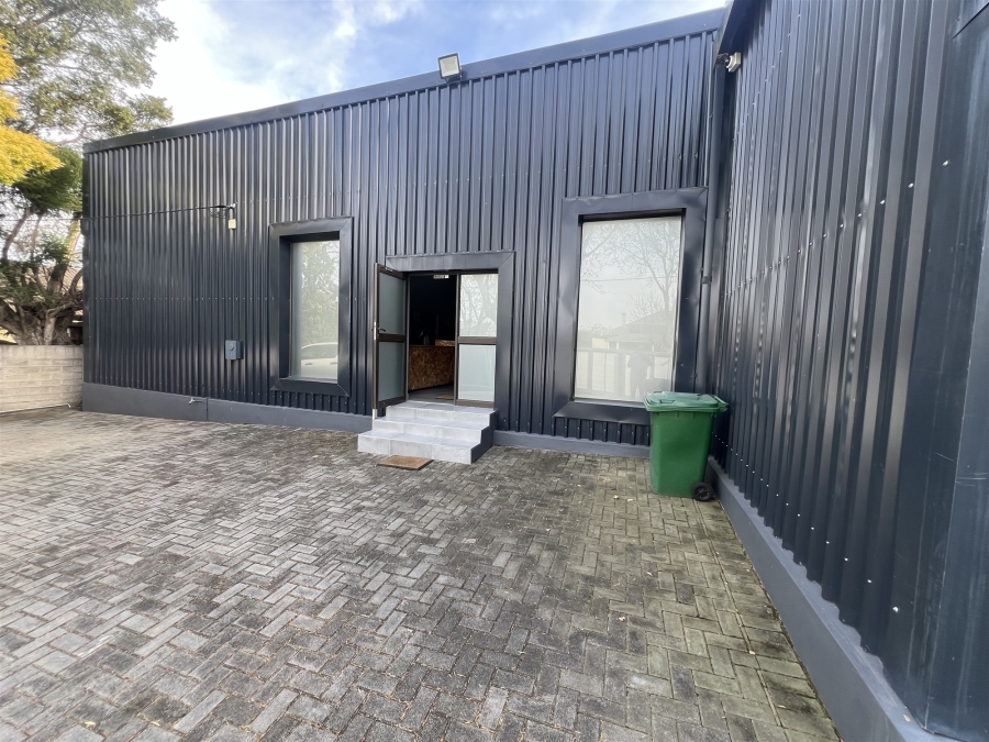 Commercial Property for Sale in Vincent Eastern Cape